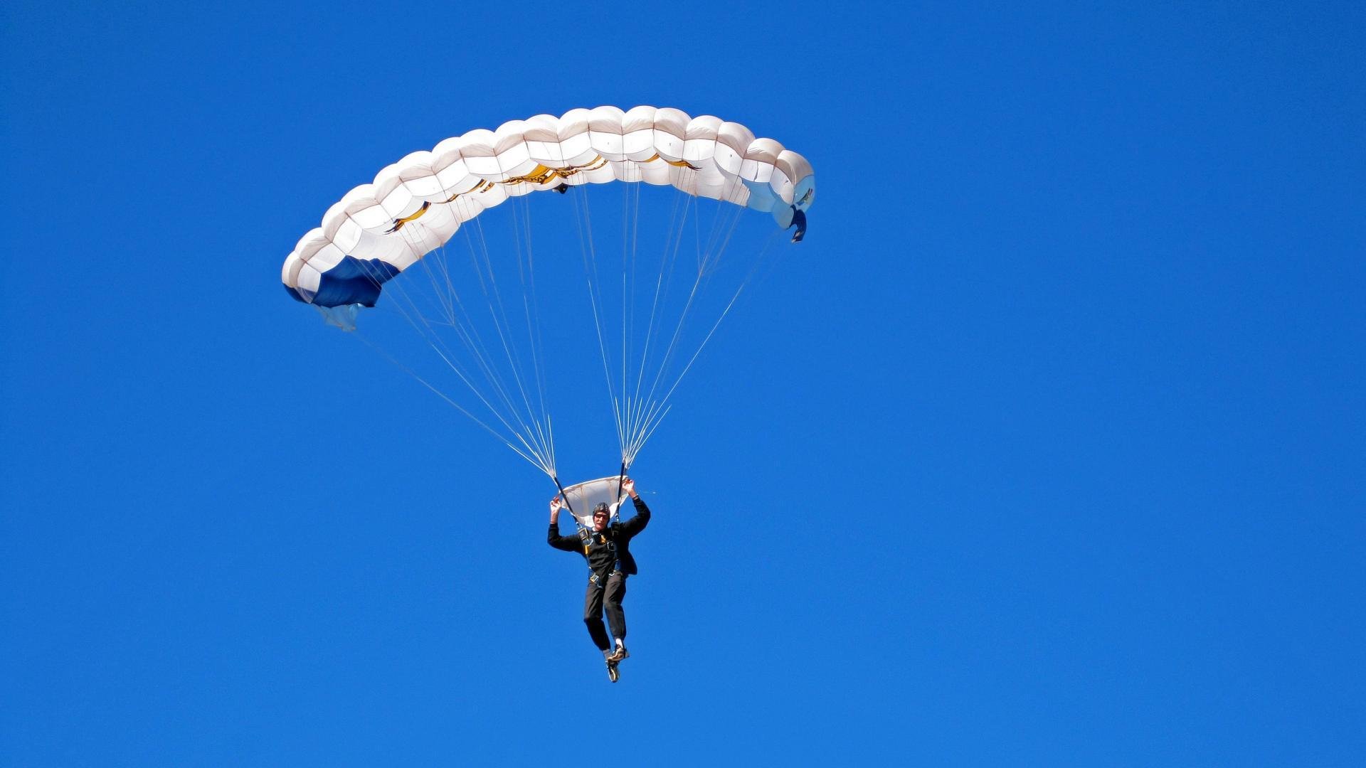 LPL发布电子竞技运动员综合素质提升方案,电子竞技职业素养